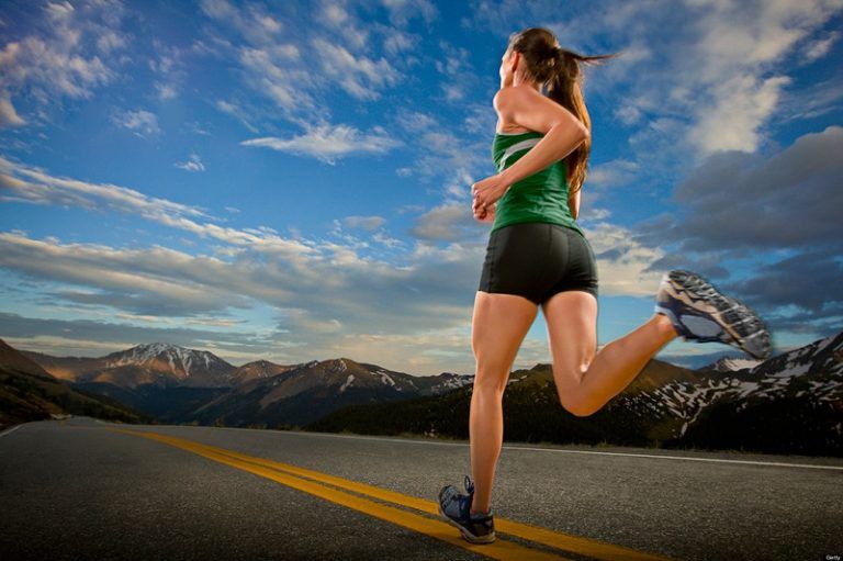 ¿Por qué es importante elegir unos buenos tenis para hacer deporte?