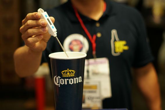 Corona entra en acción y no permitirá que su calidad se comprometa en los estadios.